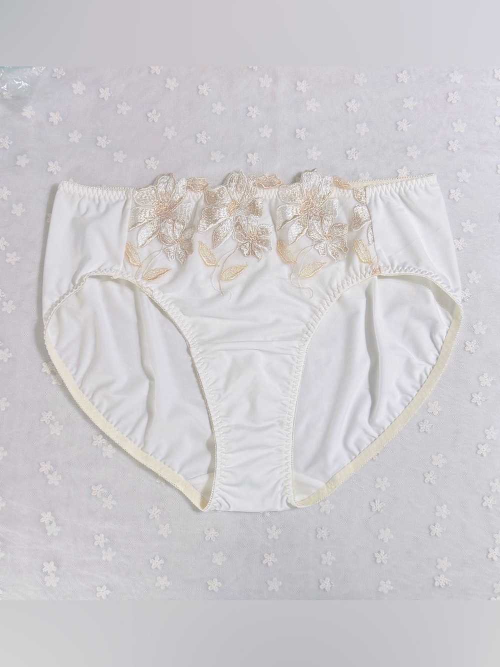 US-XL/JP-5L Japanese Floral Embroidery Nylon Panties Extra Long Crotch Lining